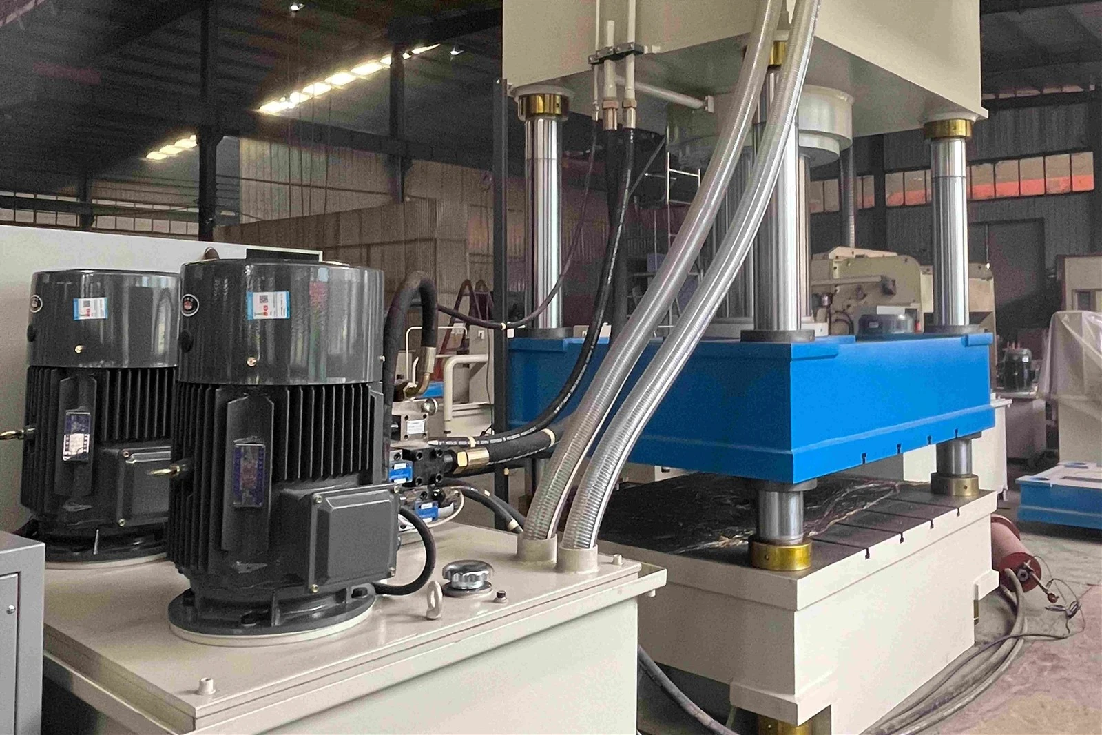 Features of the Hydraulic Press Body Features of the Hydraulic Press Body